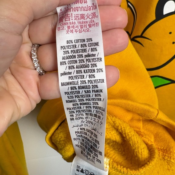 Disneyland Resort Pluto Large Graphic Sweatshirt Yellow Pullover Top Size L - Picture 4 of 6